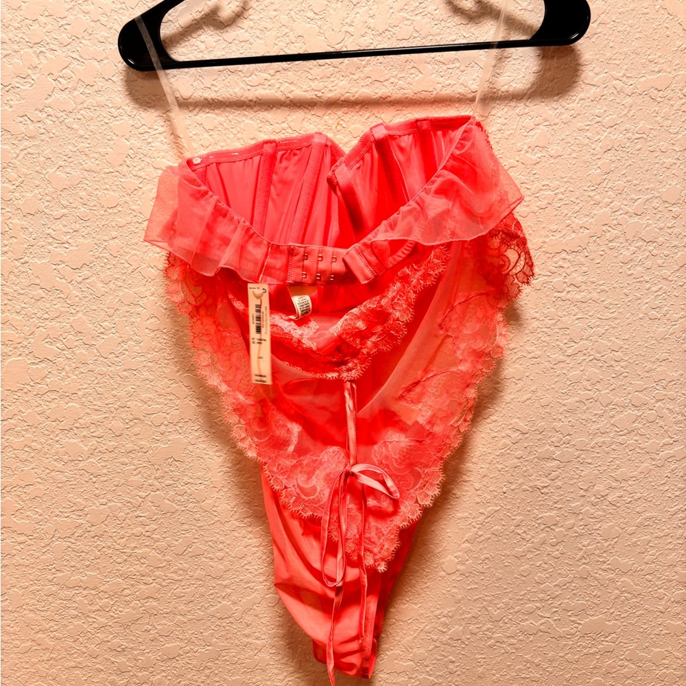 Victoria Secret Teddy Lingerie - Picture 5 of 5